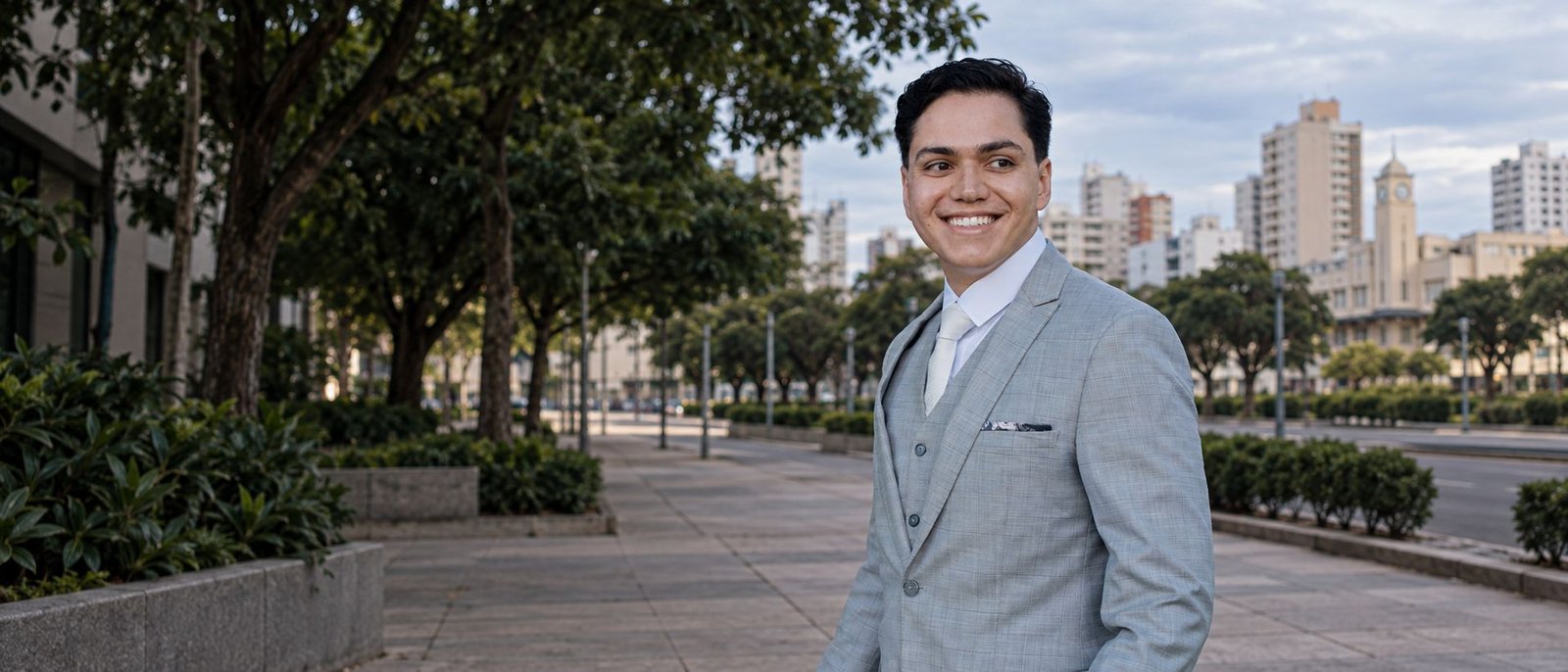Gabriel Rodrigues de Oliveira, advogado (OAB/GO 47.164) em Anápolis/GO, superendividamento